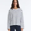T-shirt oversize a maniche lunghe in misto cotone a righe T-shirt oversize a maniche lunghe in misto cotone a righe