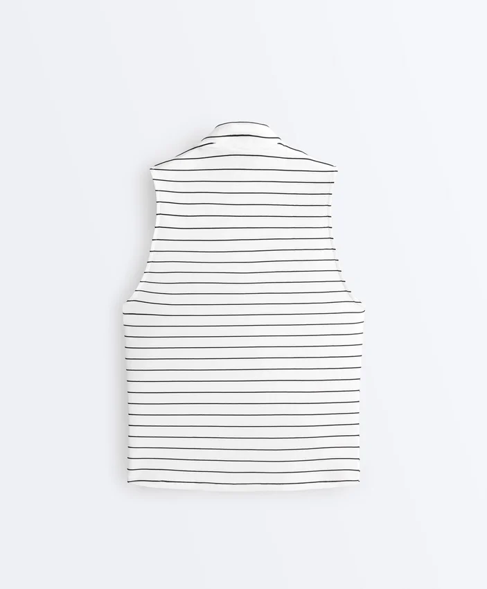 T-shirt senza maniche a righe con mezza zip T-shirt senza maniche a righe con mezza zip