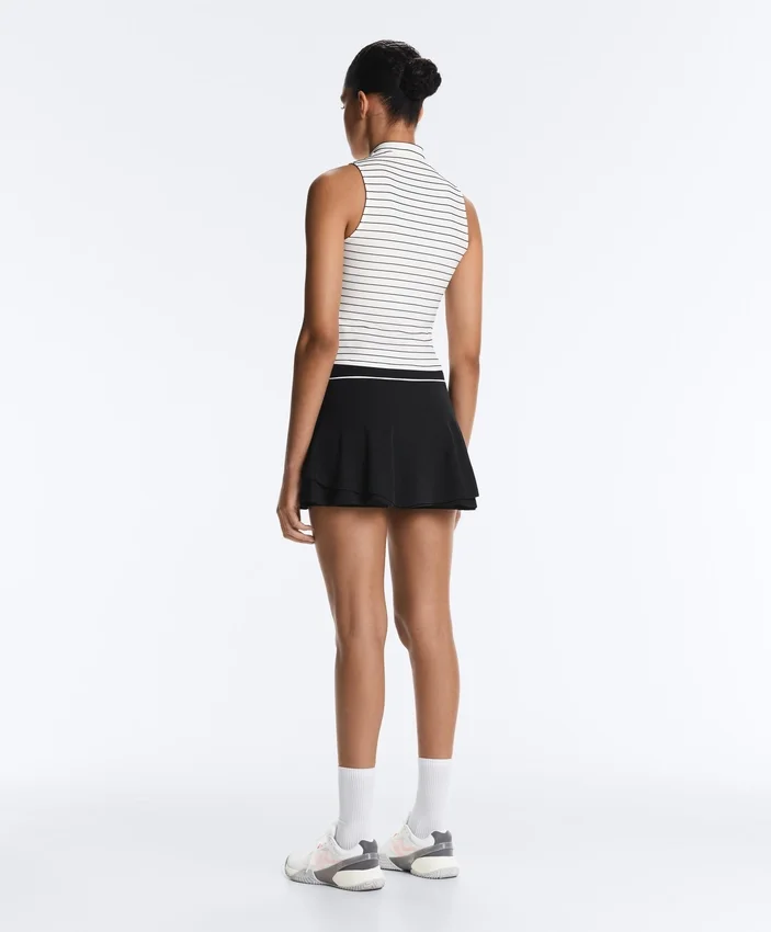 T-shirt senza maniche a righe con mezza zip T-shirt senza maniche a righe con mezza zip