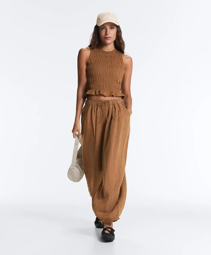 T-shirt senza maniche Comfortlux con smock T-shirt senza maniche Comfortlux con smock