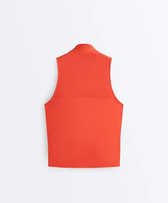 T-shirt senza maniche con mezza zip T-shirt senza maniche con mezza zip