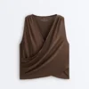 T-shirt senza maniche con scollo incrociato in misto modal T-shirt senza maniche con scollo incrociato in misto modal