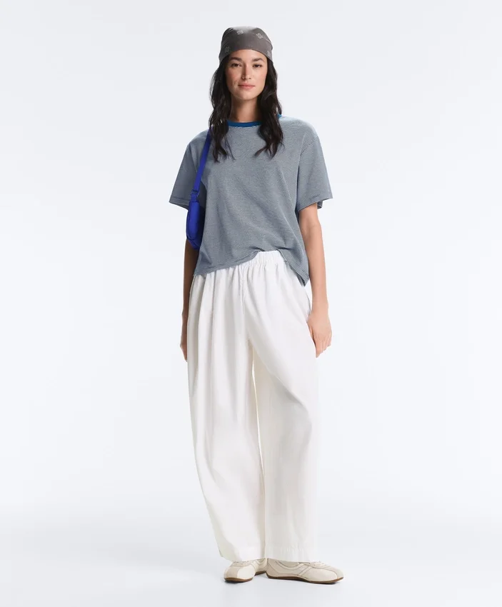 T-shirt squadrata a maniche corte in misto cotone a righe T-shirt squadrata a maniche corte in misto cotone a righe
