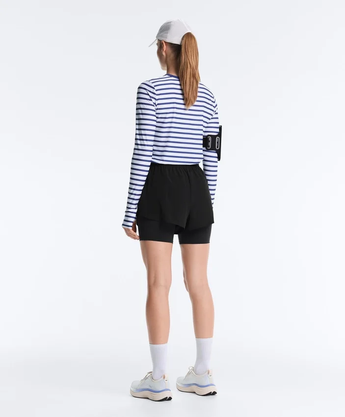 T-shirt tecnica a maniche lunghe a righe T-shirt tecnica a maniche lunghe a righe