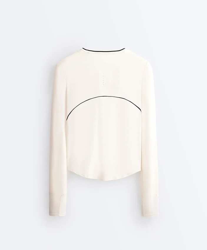 T-shirt tecnica a maniche lunghe con bordino T-shirt tecnica a maniche lunghe con bordino
