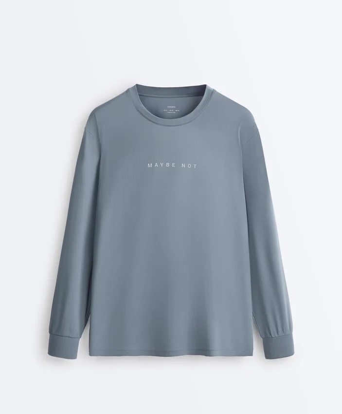 T-shirt tecnica a maniche lunghe con scritta T-shirt tecnica a maniche lunghe con scritta