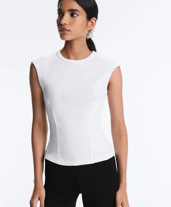 Top a maniche corte a costine in cotone e modal Top a maniche corte a costine in cotone e modal