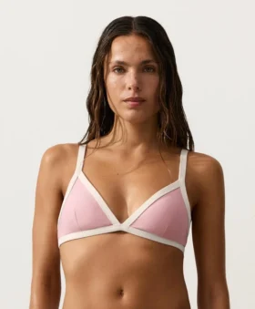 Top a triangolo con bordi a contrasto