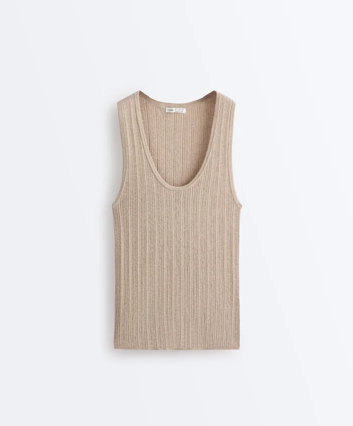 Top aderente in maglia a coste Top aderente in maglia a coste