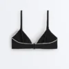Top bikini a triangolo con bordino e lacci