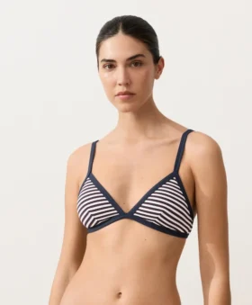 Top bikini a triangolo con strisce testurizzate