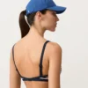 Top bikini a triangolo con strisce testurizzate