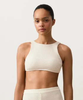 Top bikini all’uncinetto con texture a bolle