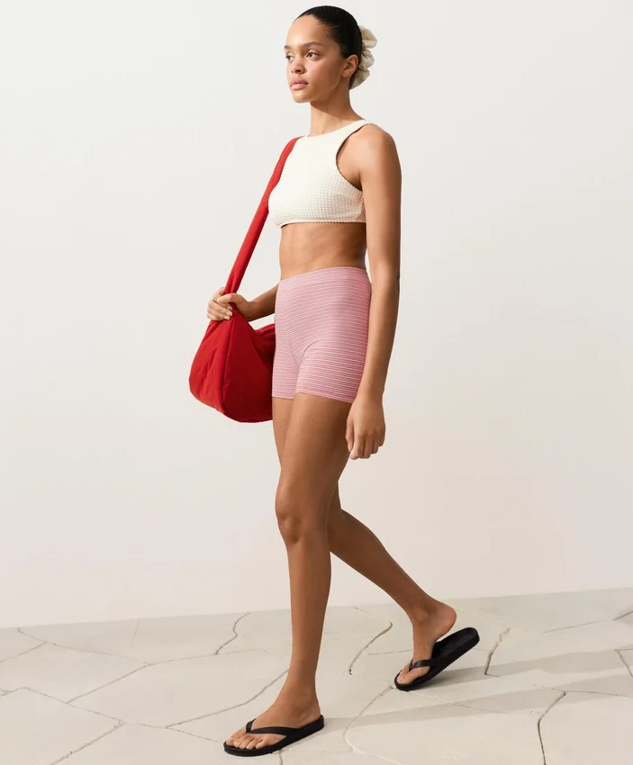 Top bikini all’uncinetto con texture a bolle Top bikini all’uncinetto con texture a bolle