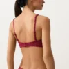 Top bikini halter in jacquard geometrico Top bikini halter in jacquard geometrico