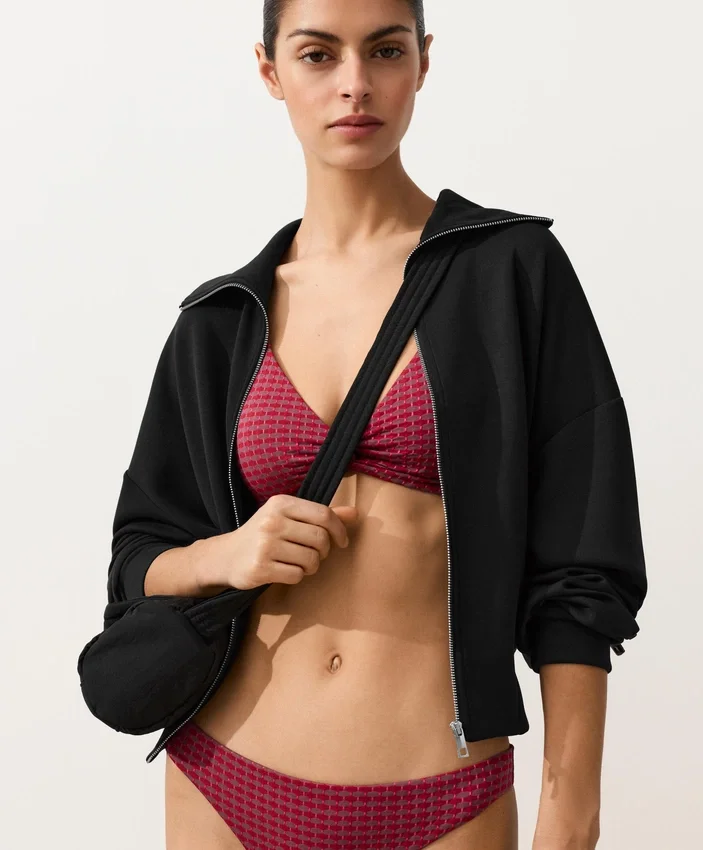 Top bikini halter in jacquard geometrico Top bikini halter in jacquard geometrico