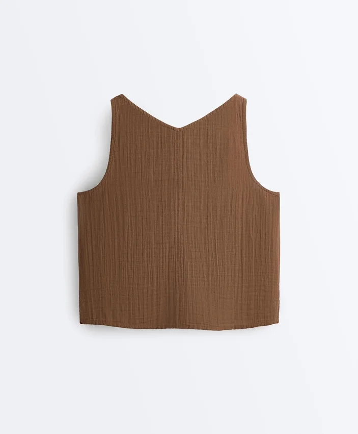 Top con spalline e scollo a V in 100% cotone Top con spalline e scollo a V in 100% cotone