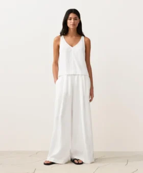 Top con spalline e scollo a V in 100% lino