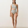 Trikini asimmetrico a righe in crochet Trikini asimmetrico a righe in crochet