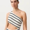 Trikini asimmetrico a righe in crochet Trikini asimmetrico a righe in crochet