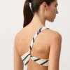 Trikini asimmetrico a righe in crochet Trikini asimmetrico a righe in crochet