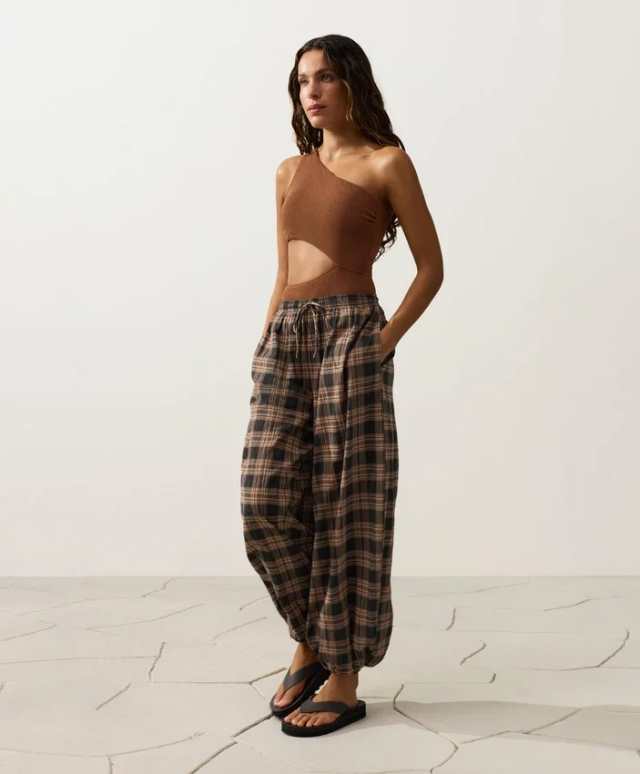 Trikini asimmetrico stropicciato Trikini asimmetrico stropicciato