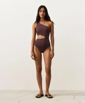 Trikini con spalline asimmetriche