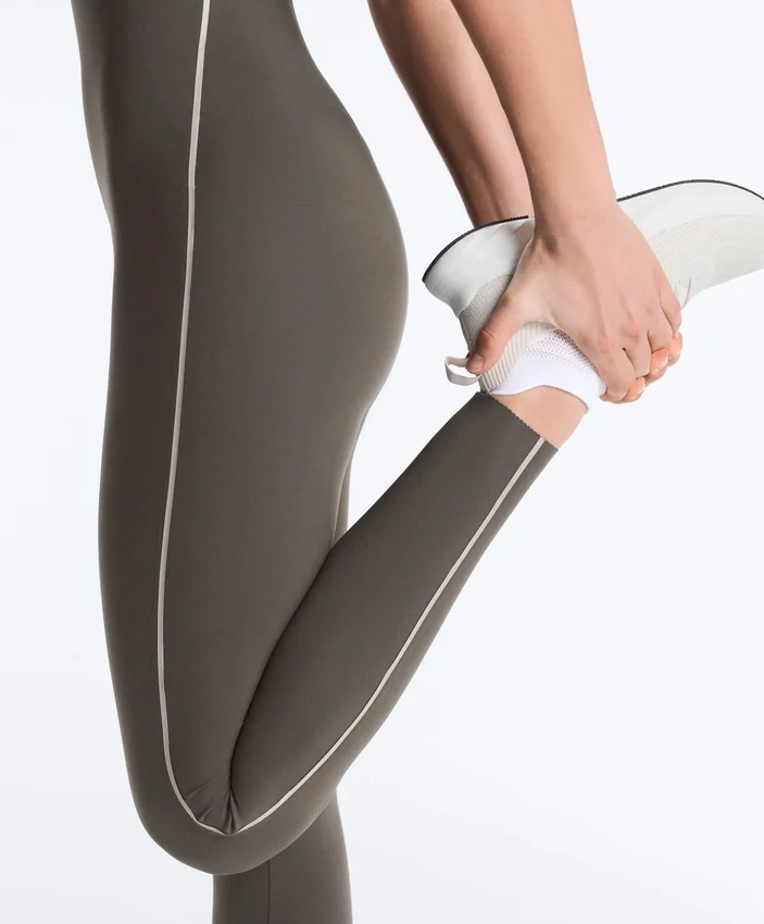 Tuta compressiva riflettente Tuta compressiva riflettente