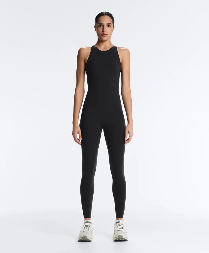 Tuta intera compressiva con scollo all’americana Tuta intera compressiva con scollo all’americana