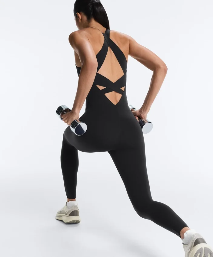 Tuta intera compressiva con scollo all’americana Tuta intera compressiva con scollo all’americana