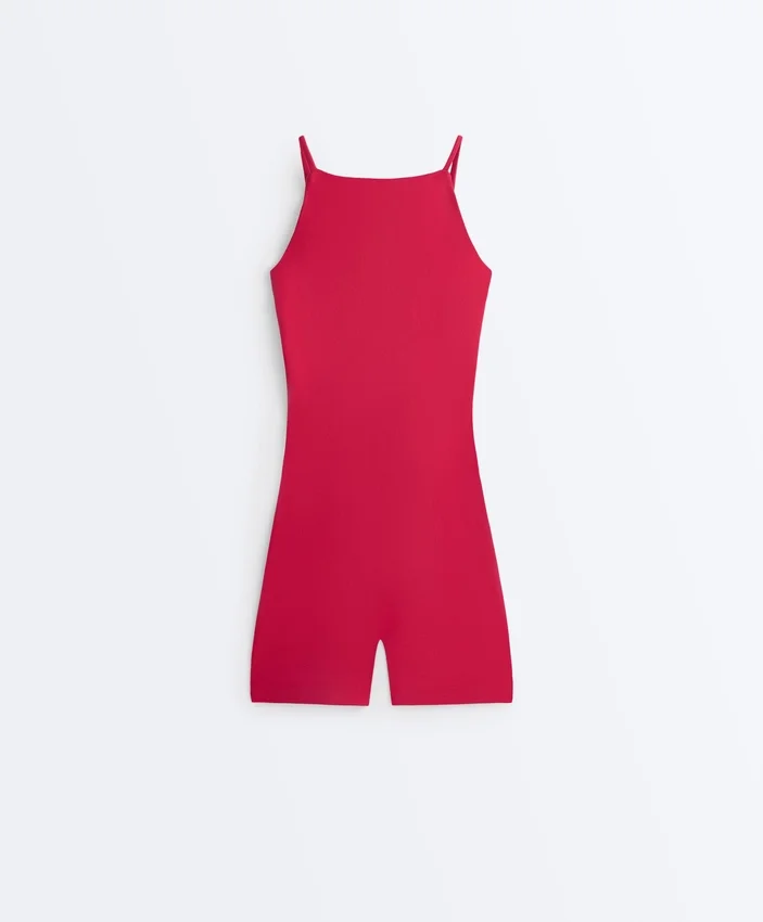 Tuta intera Evermove con schiena scoperta in pantaloncini Tuta intera Evermove con schiena scoperta in pantaloncini